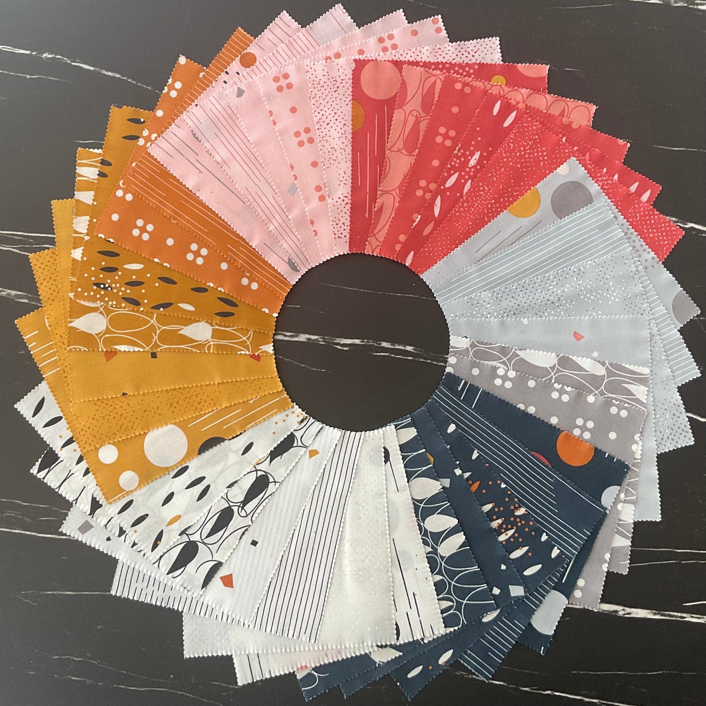 Simply Cozy by Zen Chic : Charm Pack