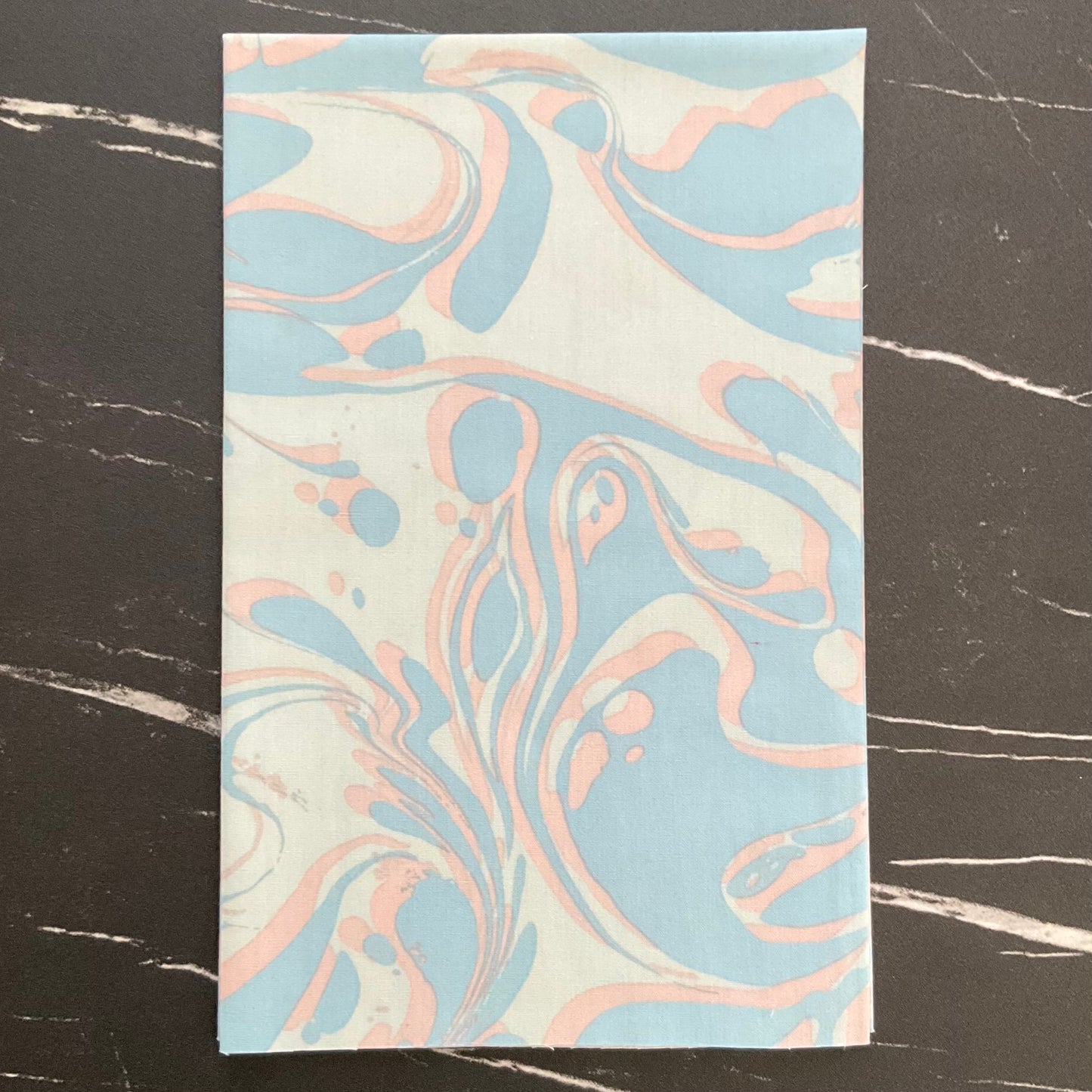 Slow Summer by Suzy Quilts : Marble Glacier SLS99310