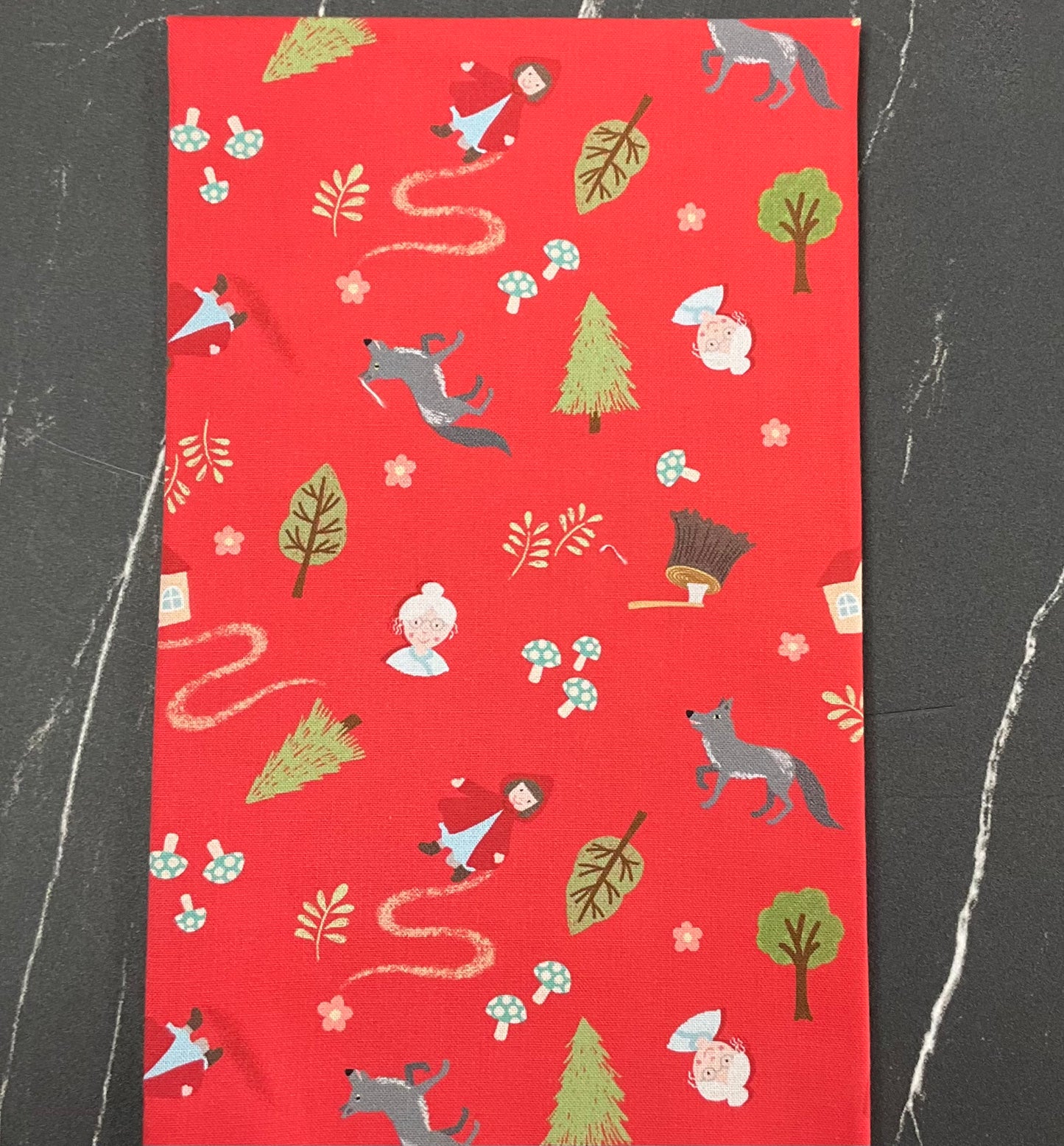 Small Things…Fairytales by Lewis & Irene : Red Riding Hood SM128