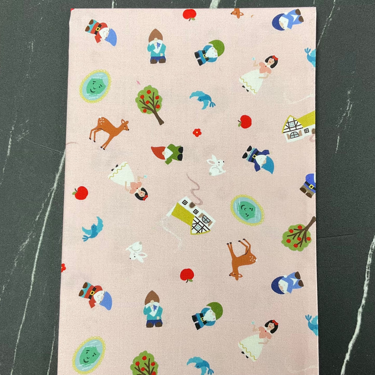 Small Things…Fairytales by Lewis & Irene : Snow White Pink SM118