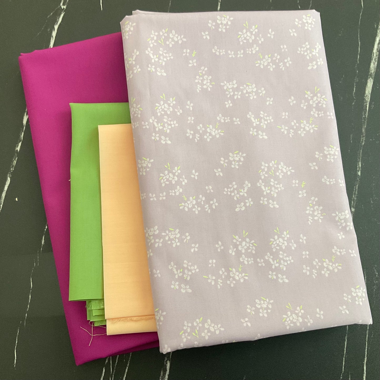 Soul Fusion by AGF Studio : Hexi Snowballs Quilt Kit