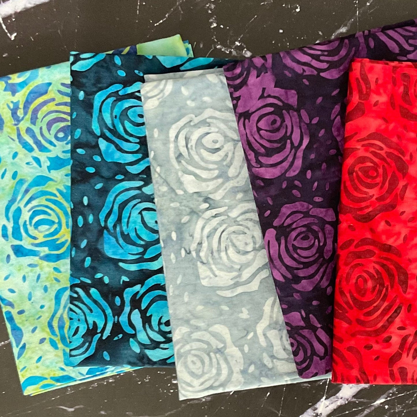 Splendor Quiltessentials 7 Batiks - Roses Bundle
