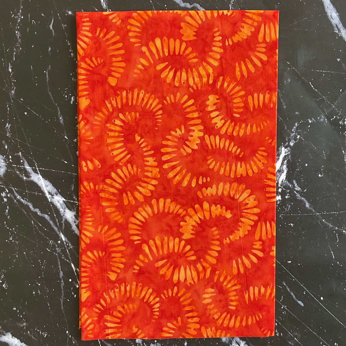 Splendor Quiltessentials 7 Batiks by Anthology Fabrics : Citrus Slices Marmalade 440Q-3