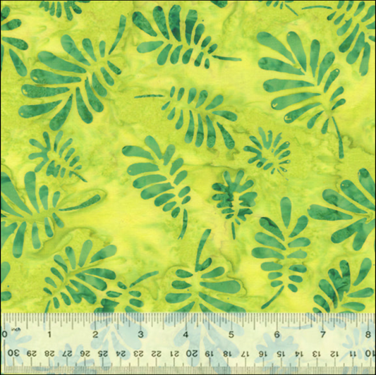 Splendor Quiltessentials 7 Batiks by Anthology Fabrics : Palms Green 447Q-2