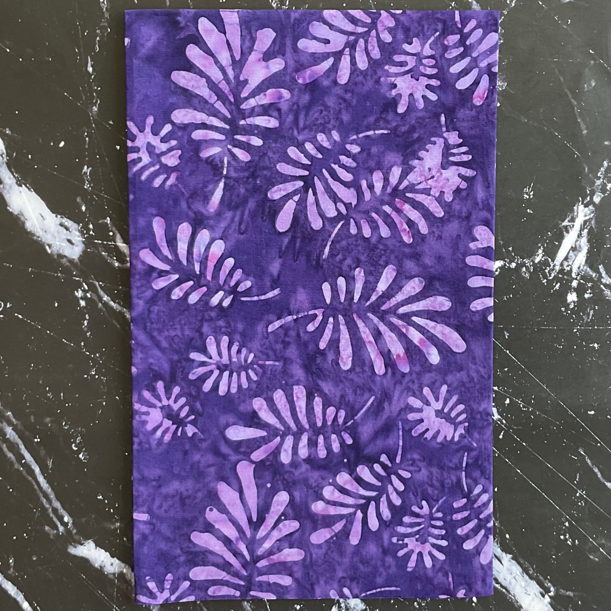Splendor Quiltessentials 7 Batiks by Anthology Fabrics: Palms Prince 447Q-4