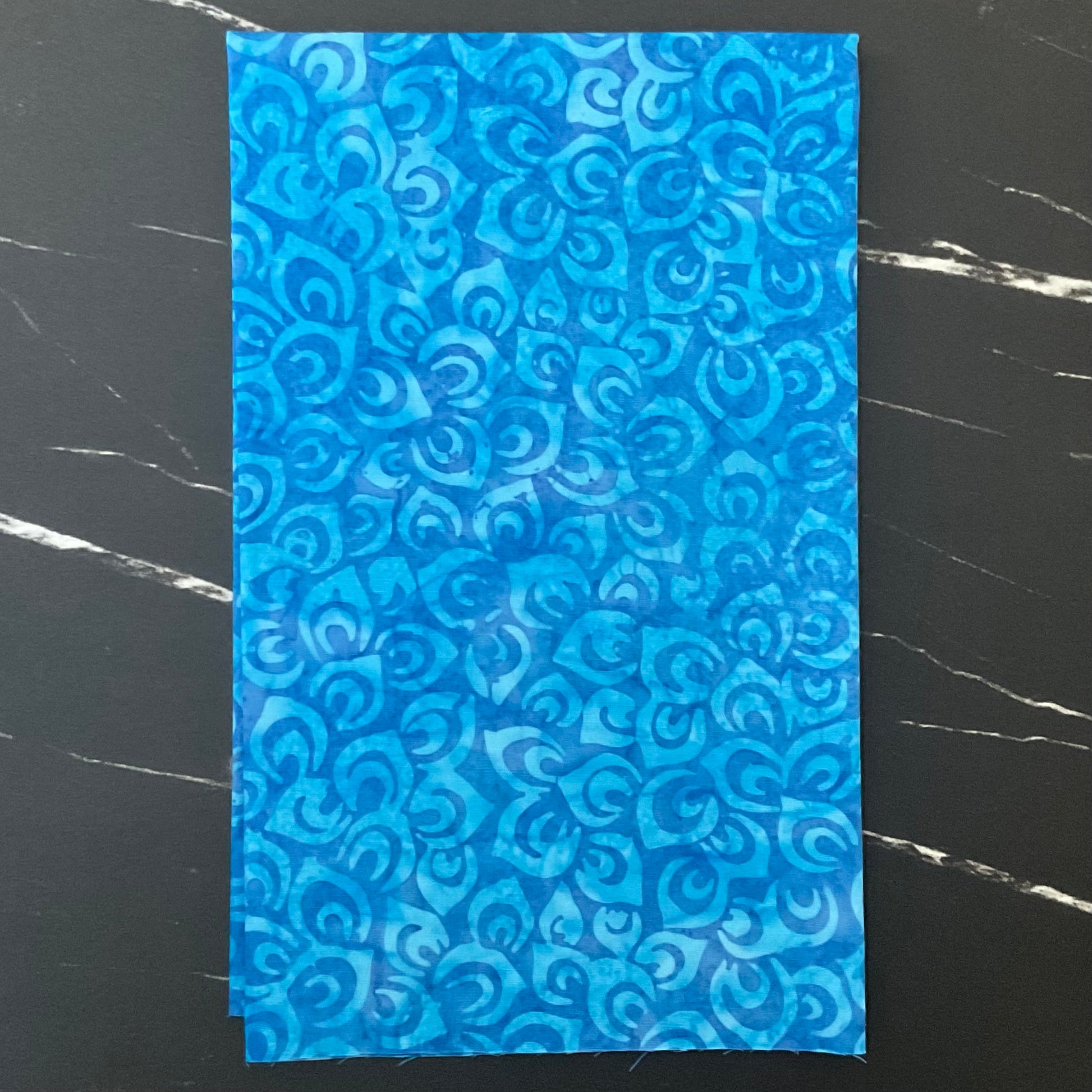 Splendor Quiltessentials 7 Batiks by Anthology Fabrics : Petals Capri 448Q-3