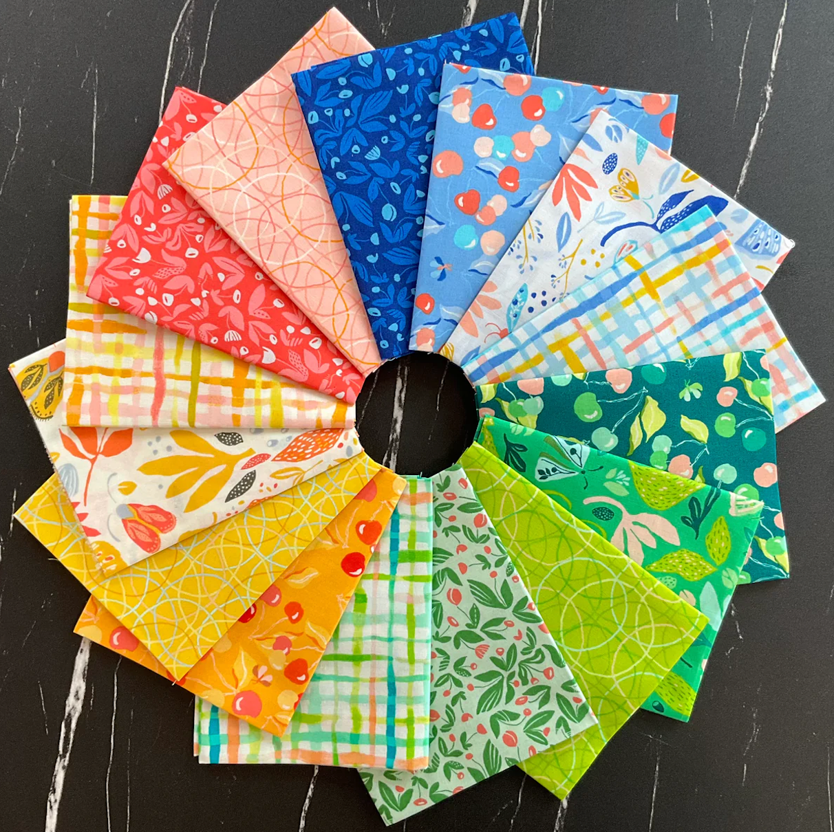 Summersault by Tamara Kate : Kinetic Quilt Kit
