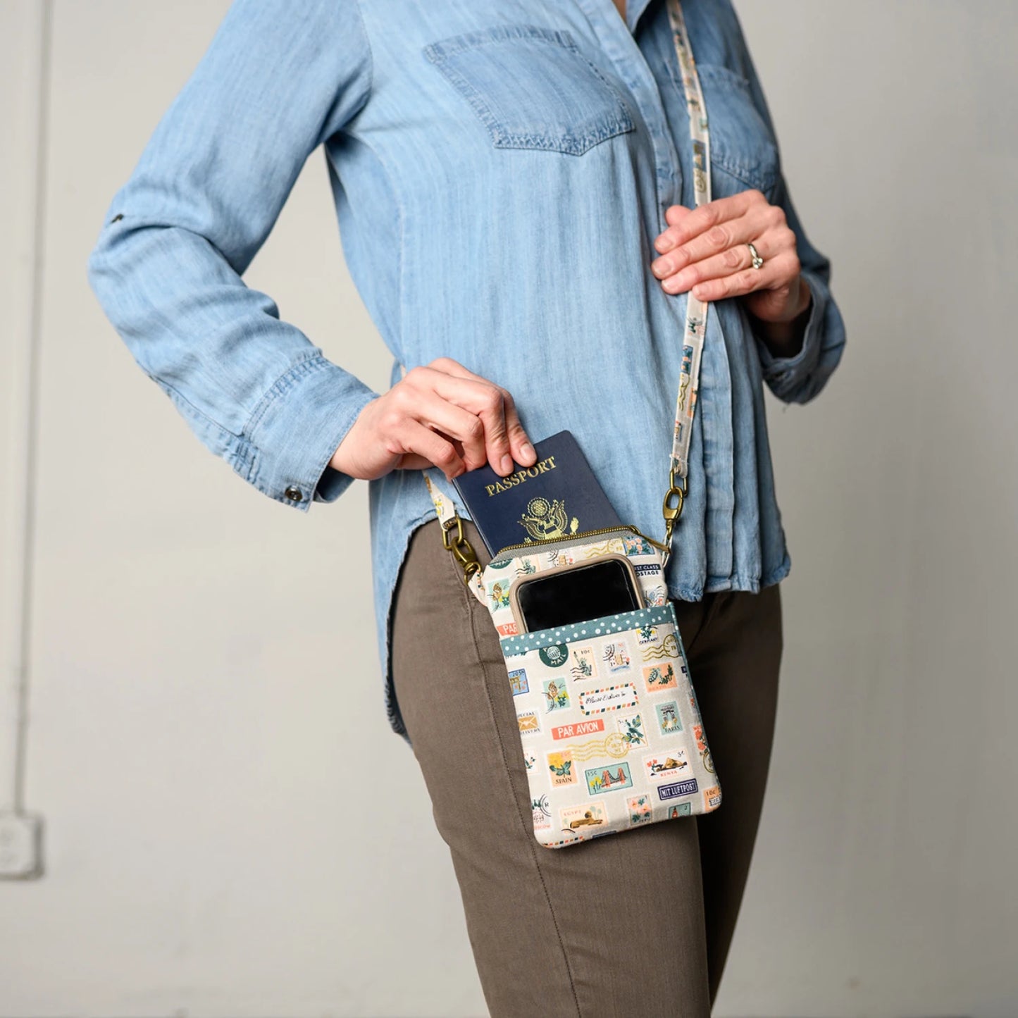 The Minimalist Bag Pattern by Studio M Squared SMST005 - Special Order