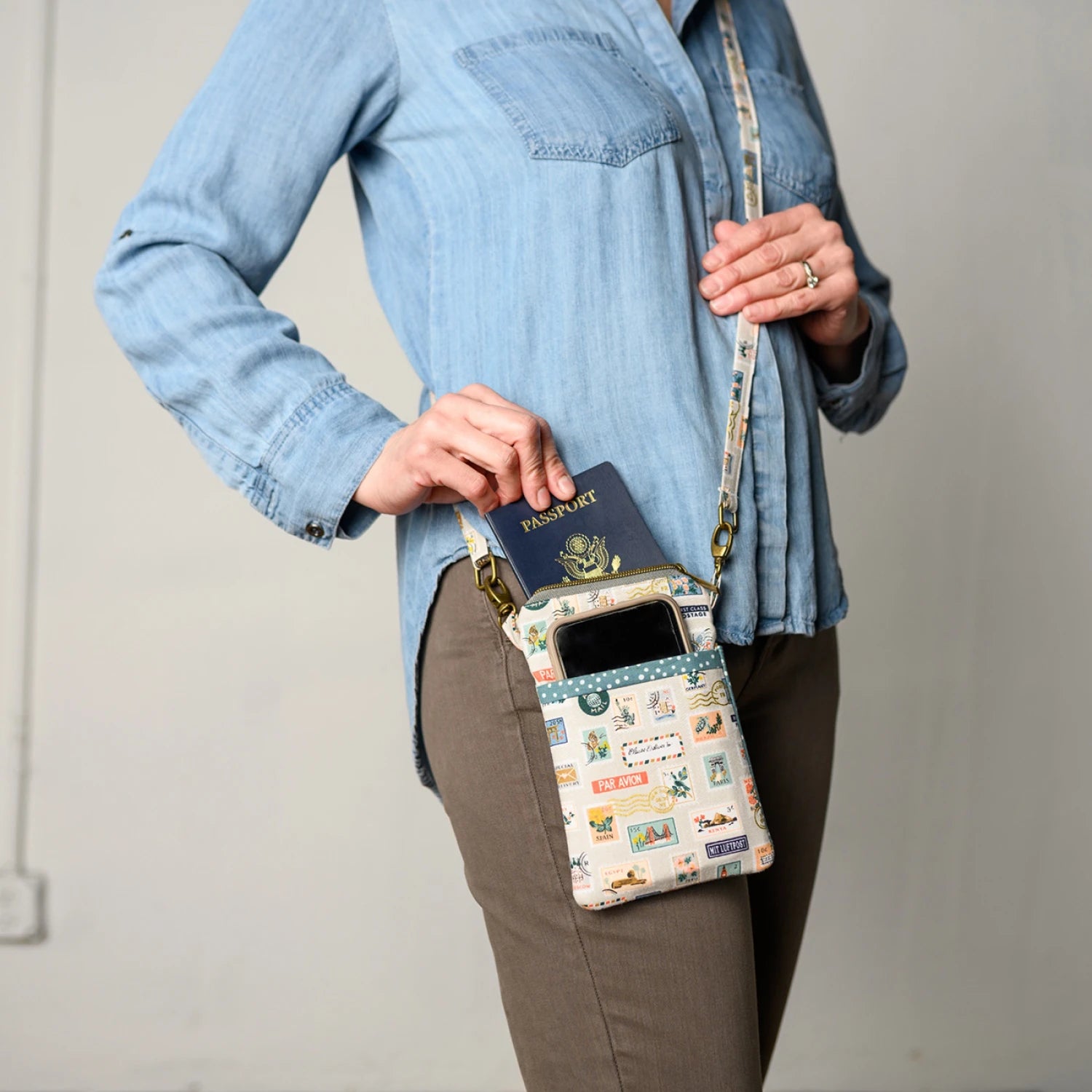 The Minimalist Bag Pattern by Studio M Squared SMST005 - Special Order