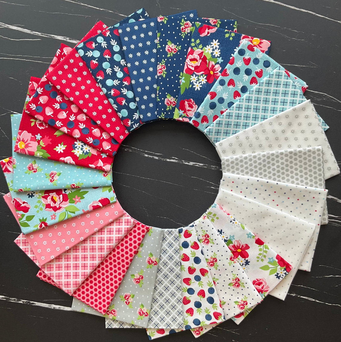 Twinkle by April Rosenthal - Greyscale 24106 40