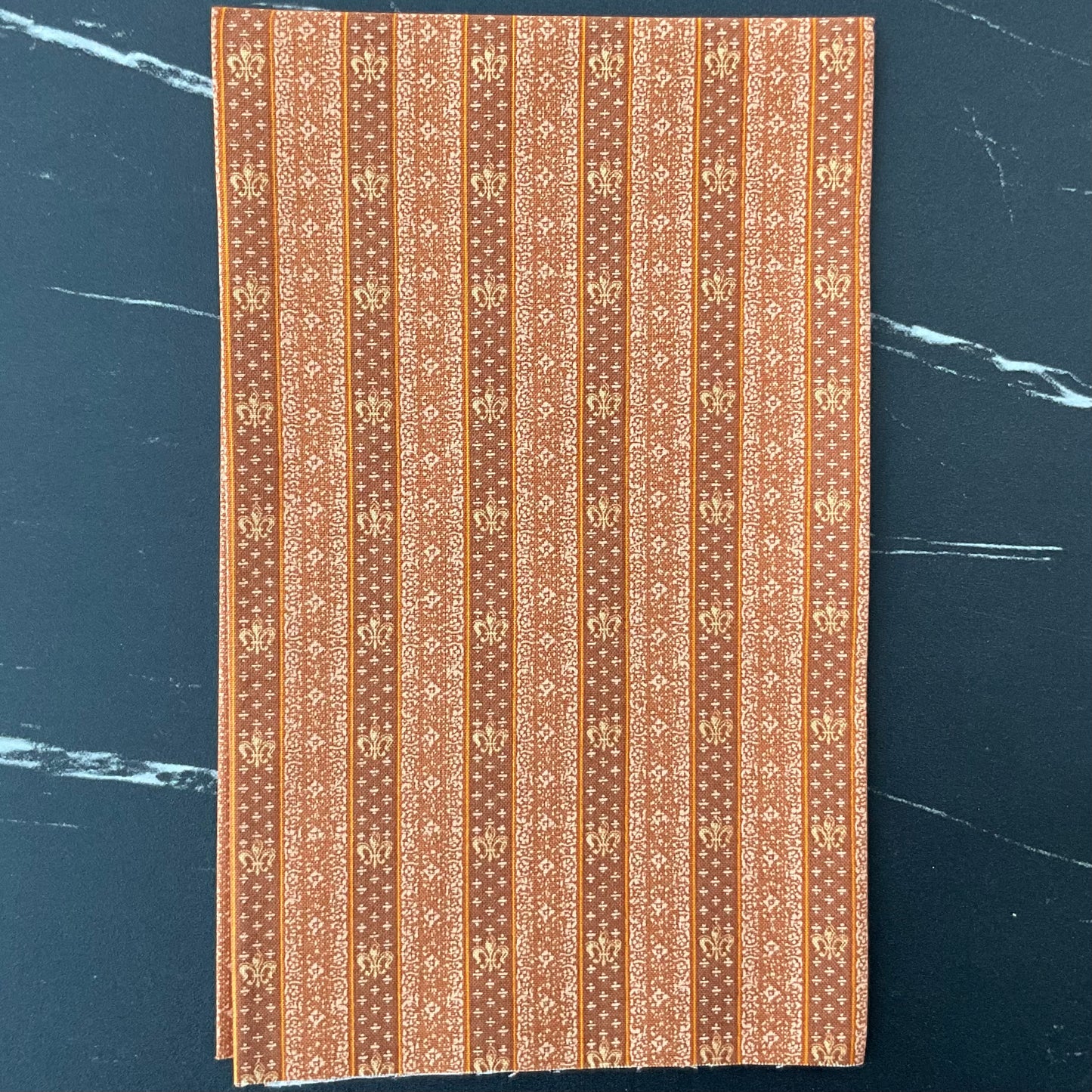 Vintage Cloth by Sew Kind of Wonderful : Tracks Chateau PWSK079.CHATEAU