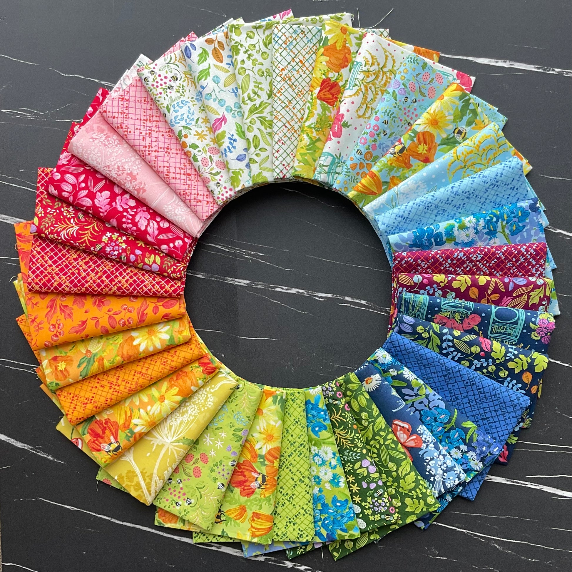 Wild Blossoms by Robin Pickens - Leafy World - Berry 48736 22