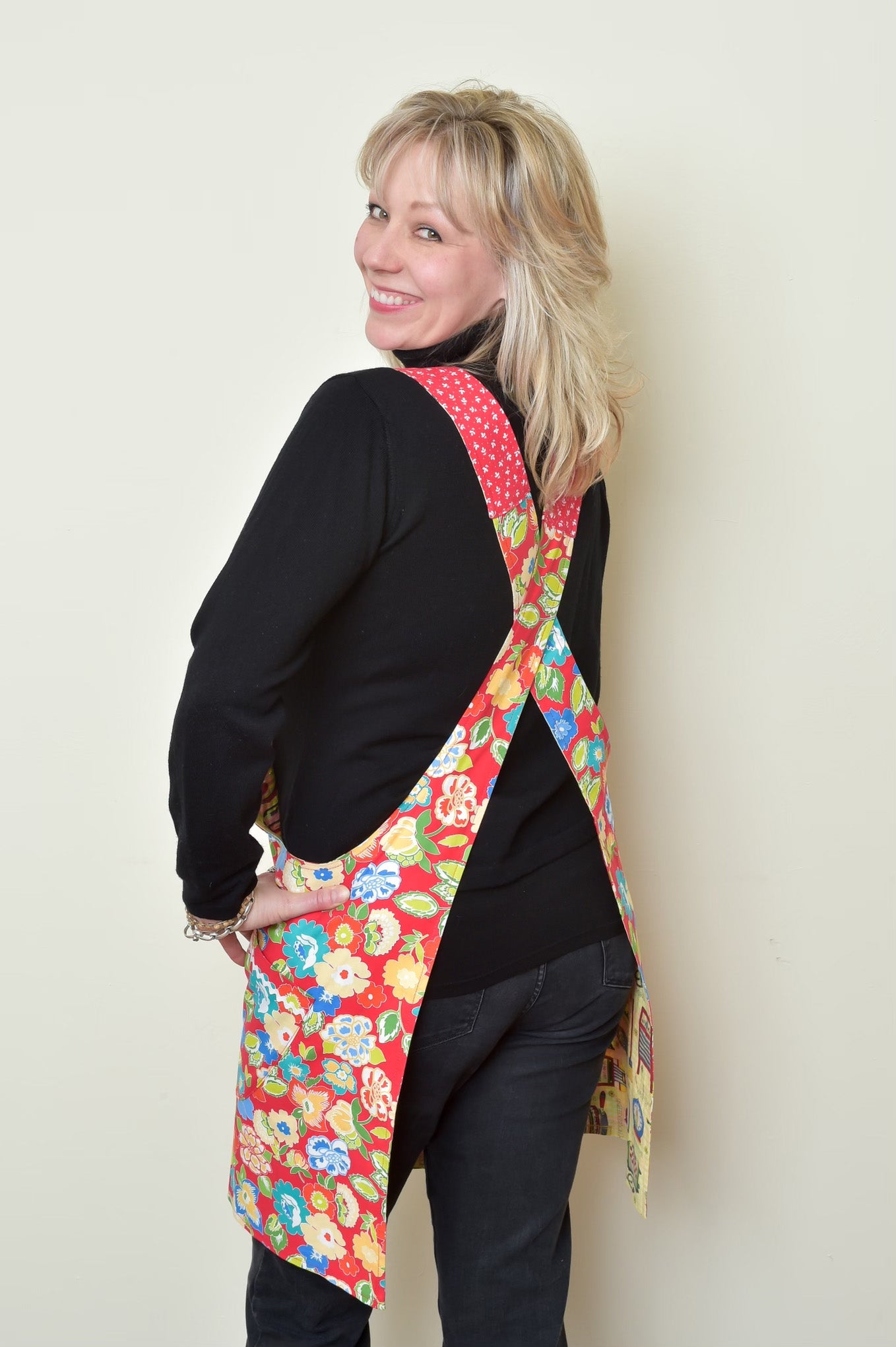 Crisscross Apron Pattern by Mary's Productions