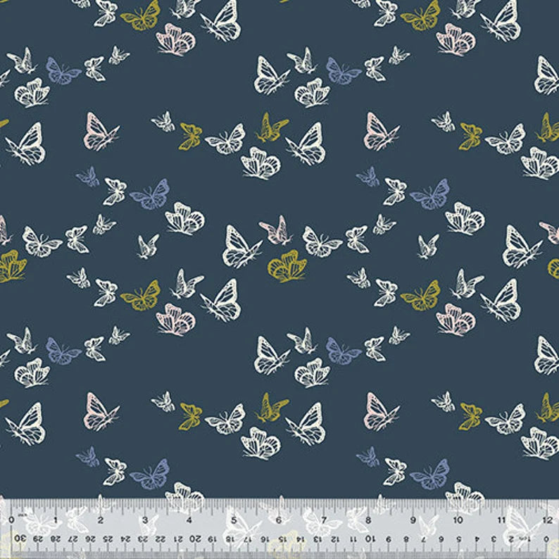 In the Garden by Jennifer Moore / Monaluna : Migration Night 53629-7